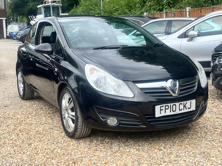 Vauxhall Corsa 1.4i 16v SE 3dr (a/c)