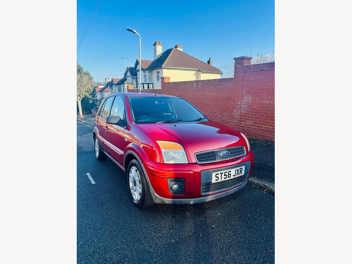 Ford Fusion 1.6 Zetec Climate 5dr