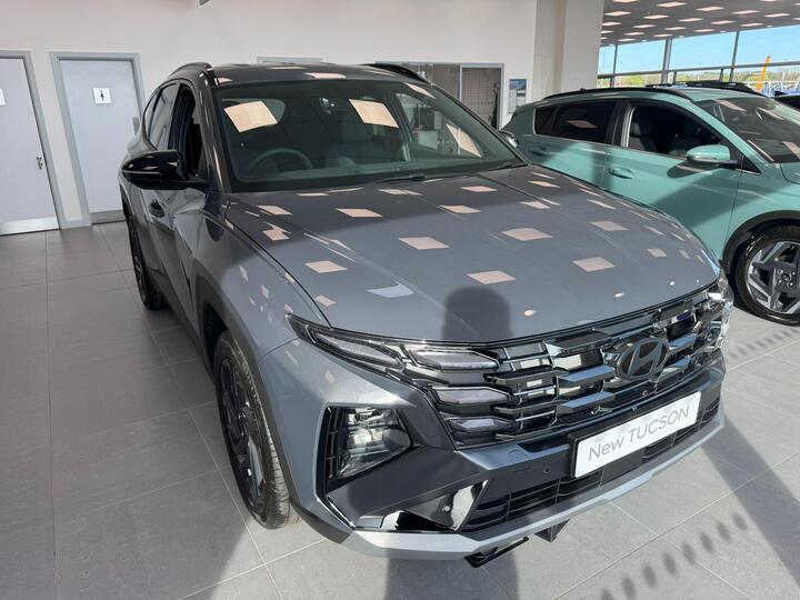 Hyundai TUCSON 1.6T Hybrid Black Line Auto Euro 6 (s/s) 5dr