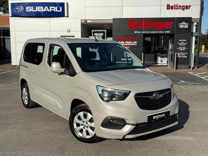 Vauxhall Combo Life 1.2 Turbo Energy Auto Euro 6 (s/s) 5dr (7 Seat) Vauxhall Combo Life 1.2 Turbo Energy Auto Euro 6 (s/s) 5dr (7 Seat)