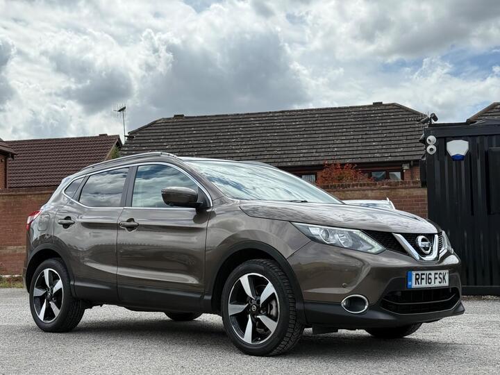 Nissan Qashqai 1.2 DIG-T N-Connecta 2WD Euro 6 (s/s) 5dr