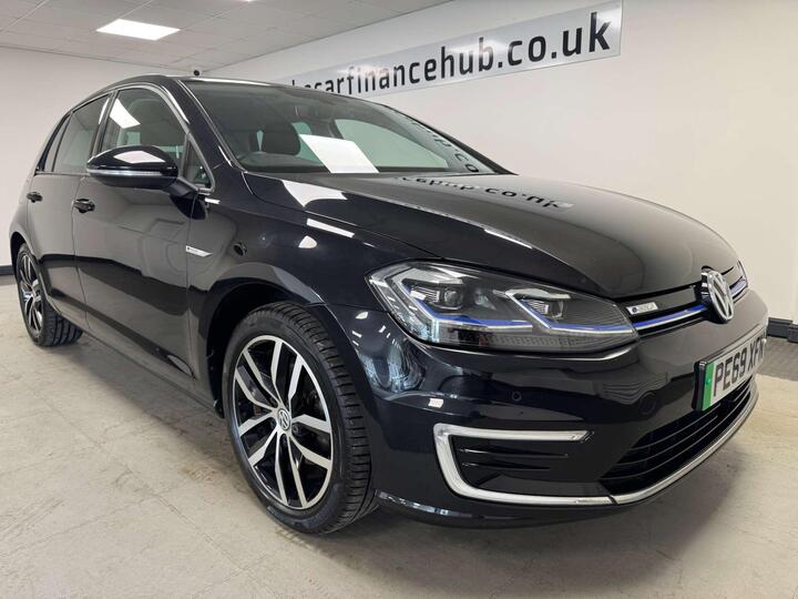 Volkswagen Golf 35.8kWh E-Golf Auto 5dr