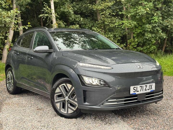Hyundai KONA 64kWh Premium Auto 5dr (10.5kW Charger)