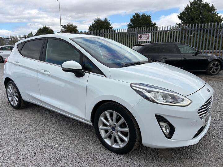 Ford Fiesta 1.0T EcoBoost Titanium Euro 6 (s/s) 5dr