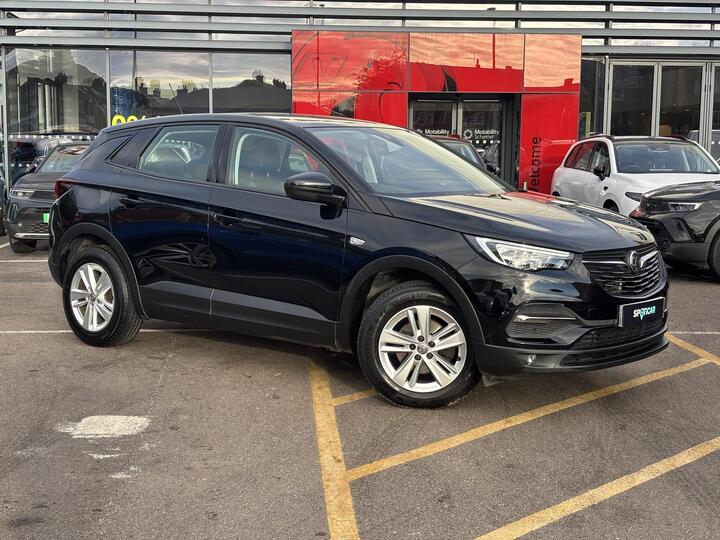 Vauxhall Grandland X 1.2 Turbo SE Euro 6 (s/s) 5dr