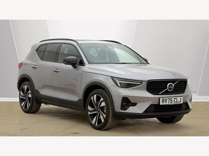 Volvo XC40 2.0 B3 MHEV Ultra Dark DCT Auto Euro 6 (s/s) 5dr