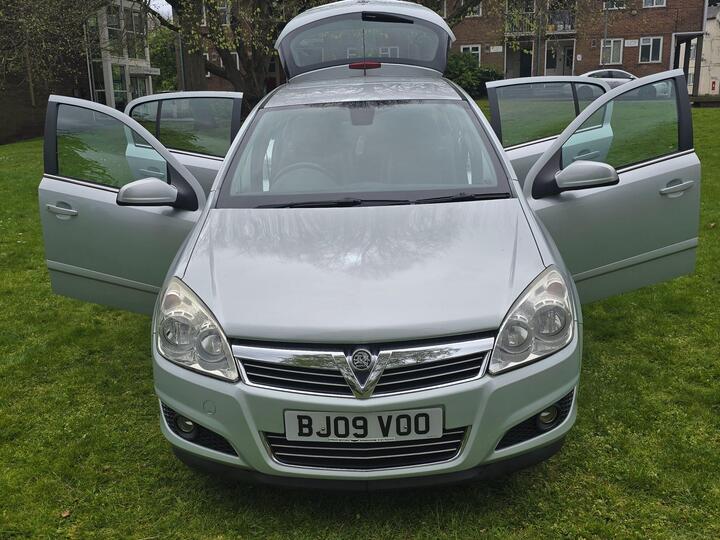 Vauxhall Astra 1.6i 16v Elite 5dr