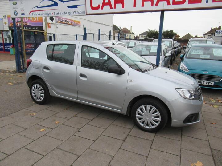 Dacia Sandero 0.9 TCe Essential Euro 6 (s/s) 5dr