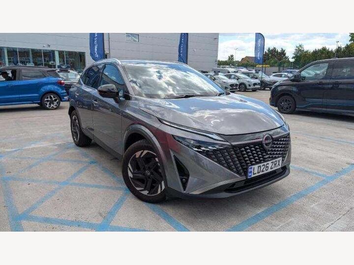 Nissan Qashqai 1.3 DIG-T MHEV N-Connecta XTRON Euro 6 (s/s) 5dr