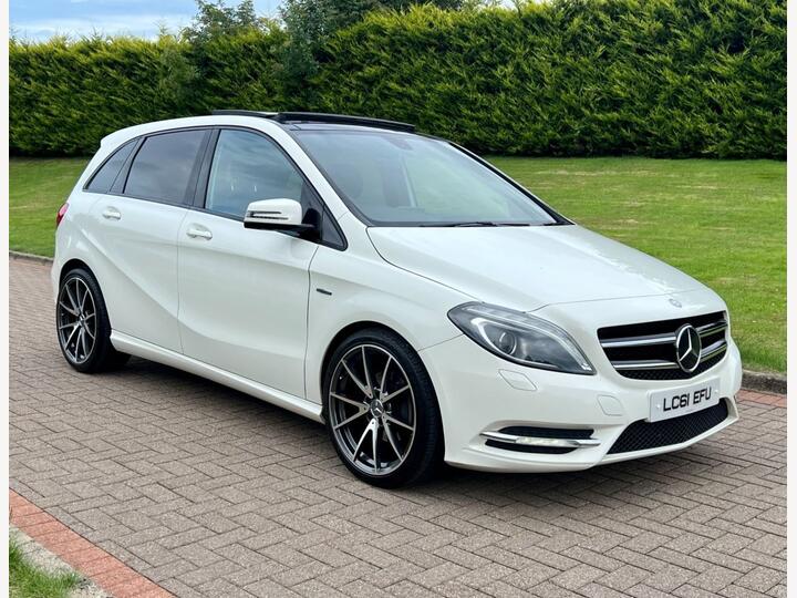 Mercedes-Benz B-CLASS 1.8 B180 CDI BlueEfficiency Sport Euro 5 (s/s) 5dr Mercedes-Benz B-CLASS 1.8 B180 CDI BlueEfficiency Sport Euro 5 (s/s) 5dr