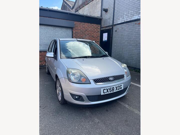 Ford Fiesta 1.4 TD Zetec Climate 5dr