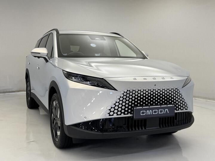 OMODA 7 1.5T SHS 18.4kWh Knight DHT1 Euro 6 (s/s) 5dr