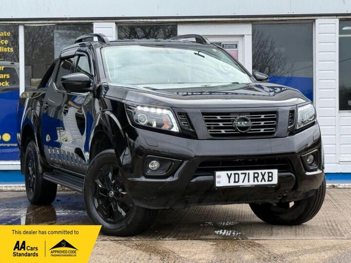 Nissan NAVARA 2.3 DCi N-Guard Auto 4WD Euro 6 4dr