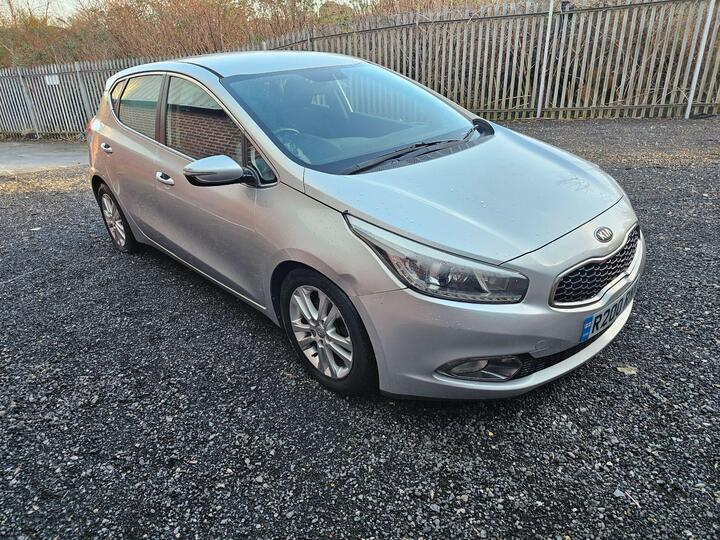 Kia Ceed 1.6 CRDi EcoDynamics 2 Euro 5 (s/s) 5dr