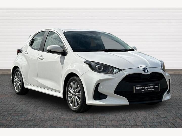 Toyota YARIS 1.5 VVT-h Icon E-CVT Euro 6 (s/s) 5dr