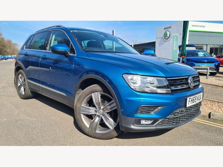 Volkswagen Tiguan 2.0 TDI Match DSG Euro 6 (s/s) 5dr Volkswagen Tiguan 2.0 TDI Match DSG Euro 6 (s/s) 5dr