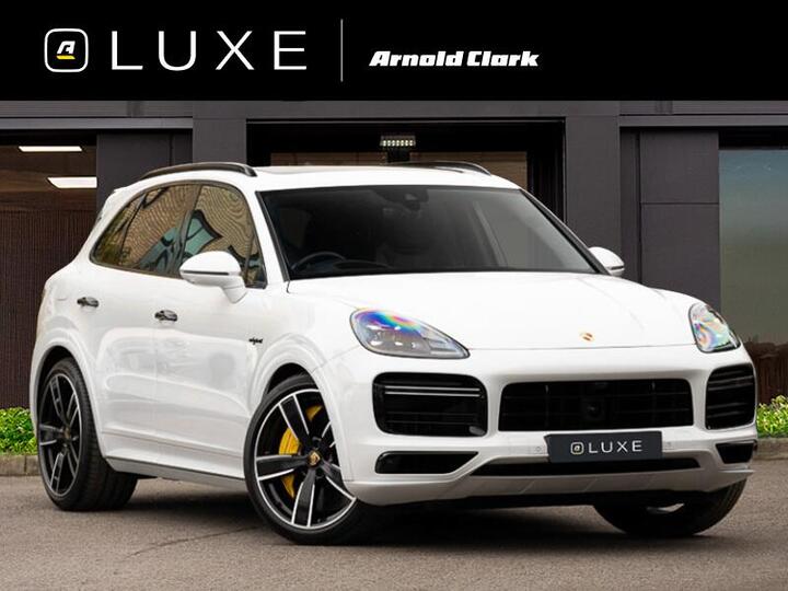 Porsche Cayenne 4.0 V8 E-Hybrid 14.1kWh Turbo S TiptronicS 4WD Euro 6 (s/s) 5dr Porsche Cayenne 4.0 V8 E-Hybrid 14.1kWh Turbo S TiptronicS 4WD Euro 6 (s/s) 5dr
