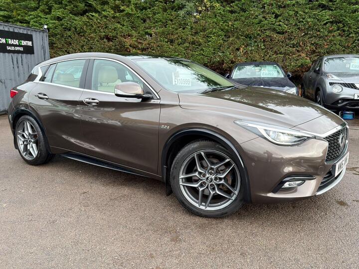 Infiniti Q30 2.2d Premium Tech DCT AWD Euro 6 (s/s) 5dr