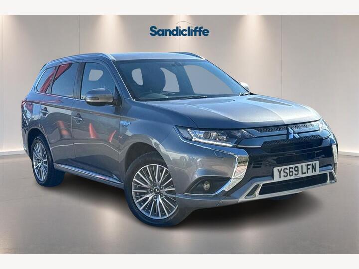 Mitsubishi OUTLANDER 2.4h TwinMotor 13.8kWh Dynamic CVT 4WD Euro 6 (s/s) 5dr