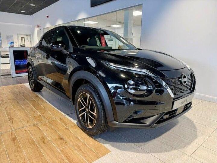 Nissan Juke 1.6 N-Connecta Auto Euro 6 5dr