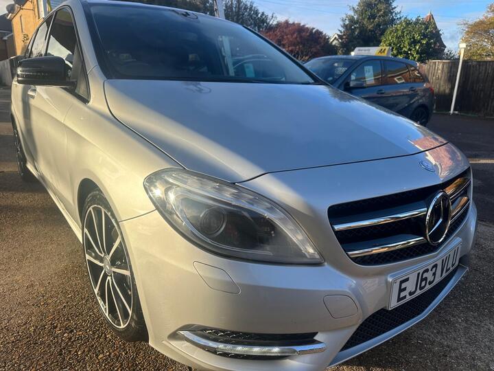 Mercedes-Benz B Class 1.8 B180 CDI Sport 7G-DCT Euro 5 (s/s) 5dr Mercedes-Benz B Class 1.8 B180 CDI Sport 7G-DCT Euro 5 (s/s) 5dr