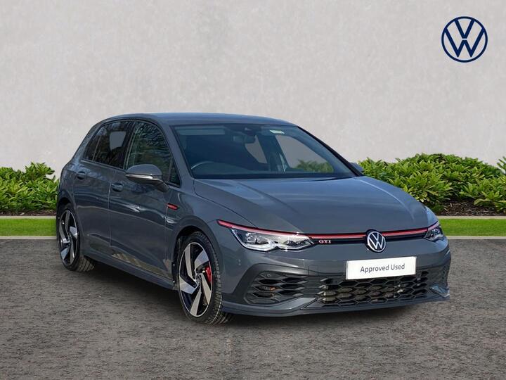 Volkswagen Golf 2.0 TSI GTI Clubsport DSG Euro 6 (s/s) 5dr Volkswagen Golf 2.0 TSI GTI Clubsport DSG Euro 6 (s/s) 5dr