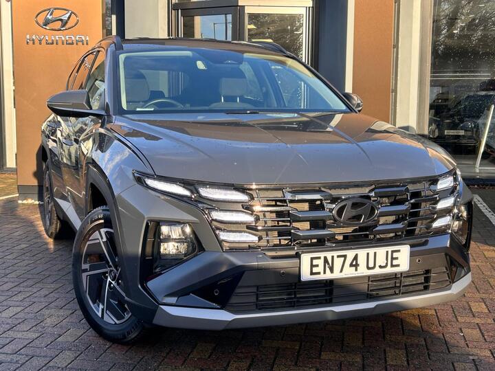 Hyundai TUCSON 1.6 T-GDi Advance Auto Euro 6 (s/s) 5dr Hyundai TUCSON 1.6 T-GDi Advance Auto Euro 6 (s/s) 5dr