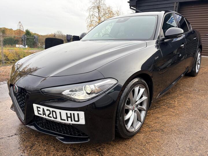 Alfa Romeo Giulia 2.0T Sprint Auto Euro 6 (s/s) 4dr Alfa Romeo Giulia 2.0T Sprint Auto Euro 6 (s/s) 4dr