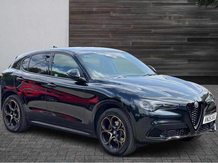 Alfa Romeo Stelvio 2.0T Intensa Auto Q4 AWD Euro 6 (s/s) 5dr Alfa Romeo Stelvio 2.0T Intensa Auto Q4 AWD Euro 6 (s/s) 5dr