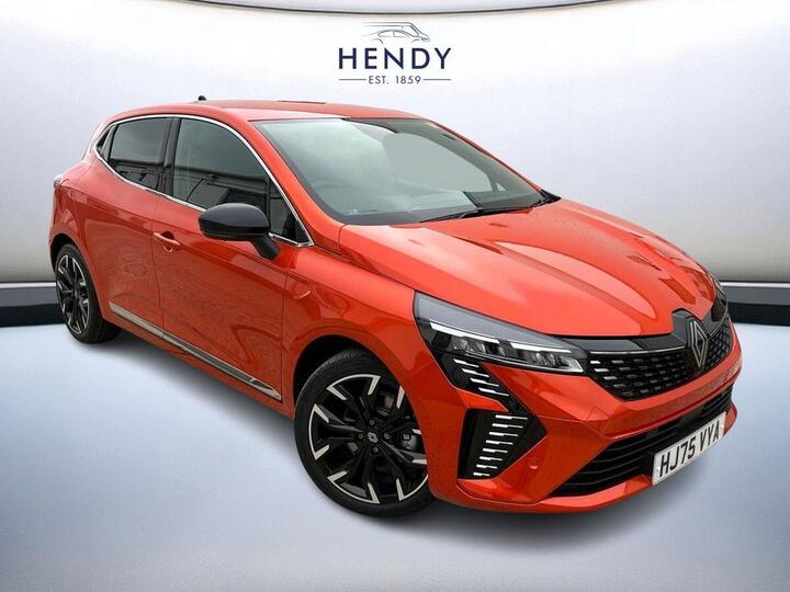 Renault CLIO 1.6 E-TECH Techno Auto Euro 6 (s/s) 5dr Renault CLIO 1.6 E-TECH Techno Auto Euro 6 (s/s) 5dr