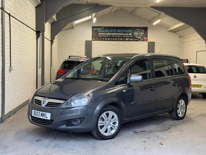 Vauxhall Zafira 1.6 16V Design Euro 5 5dr (SNav) Vauxhall Zafira 1.6 16V Design Euro 5 5dr (SNav)