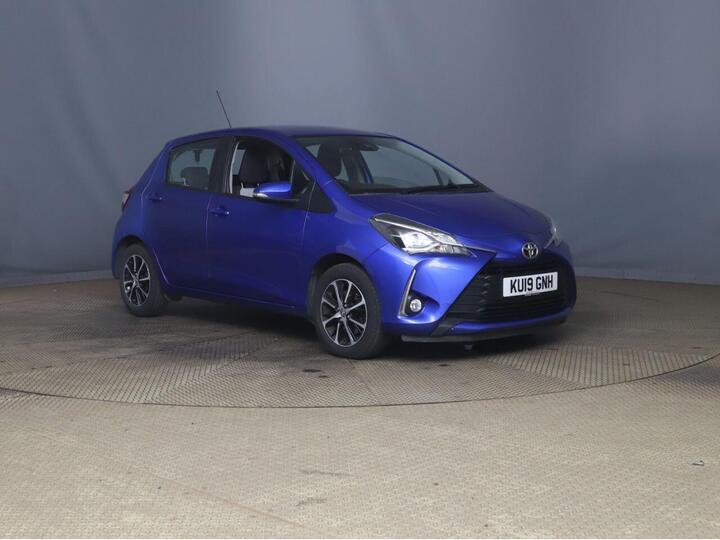 Toyota YARIS 1.5 VVT-i Icon Tech Euro 6 5dr