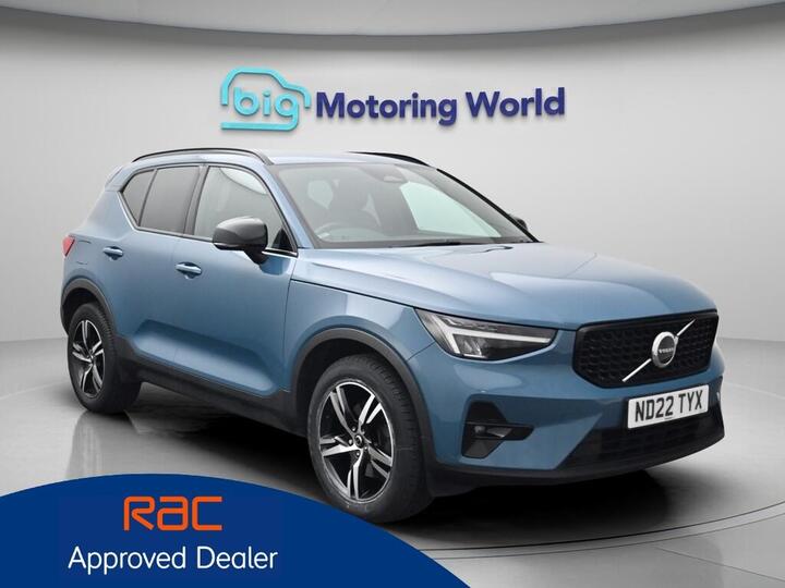 Volvo XC40 2.0 B3 MHEV Plus Dark DCT Auto Euro 6 (s/s) 5dr