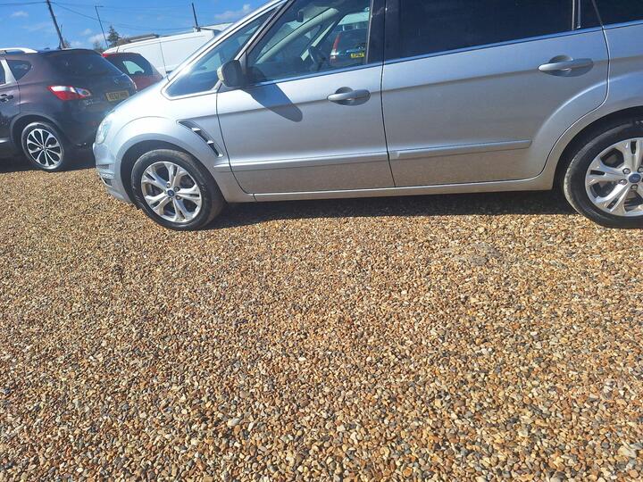 Ford S-Max 2.0 TDCi Titanium Euro 5 5dr