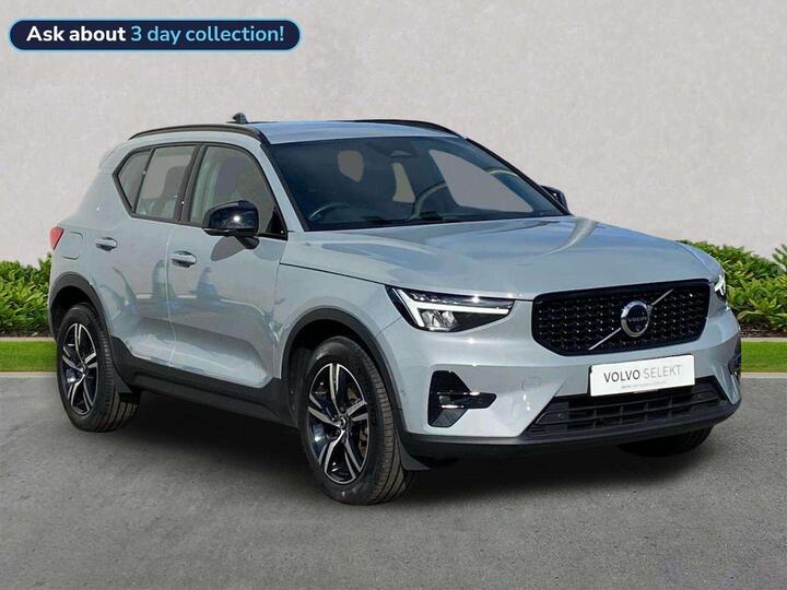 Volvo XC40 2.0 B3 MHEV Plus Dark DCT Auto Euro 6 (s/s) 5dr