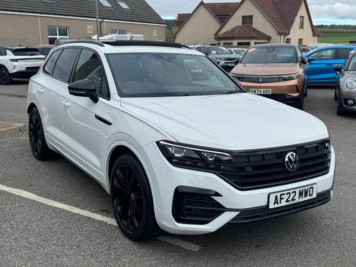 Volkswagen Touareg 3.0 TDI V6 Black Edition Tiptronic 4Motion Euro 6 (s/s) 5dr