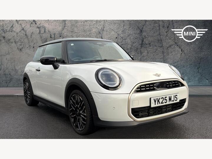 MINI Cooper 1.5C Exclusive Steptronic Euro 6 (s/s) 3dr