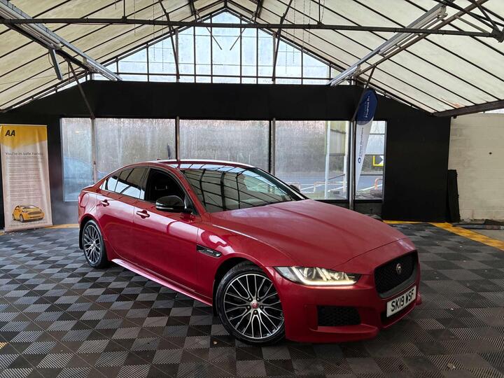 Jaguar XE 2.0i Landmark Auto Euro 6 (s/s) 4dr