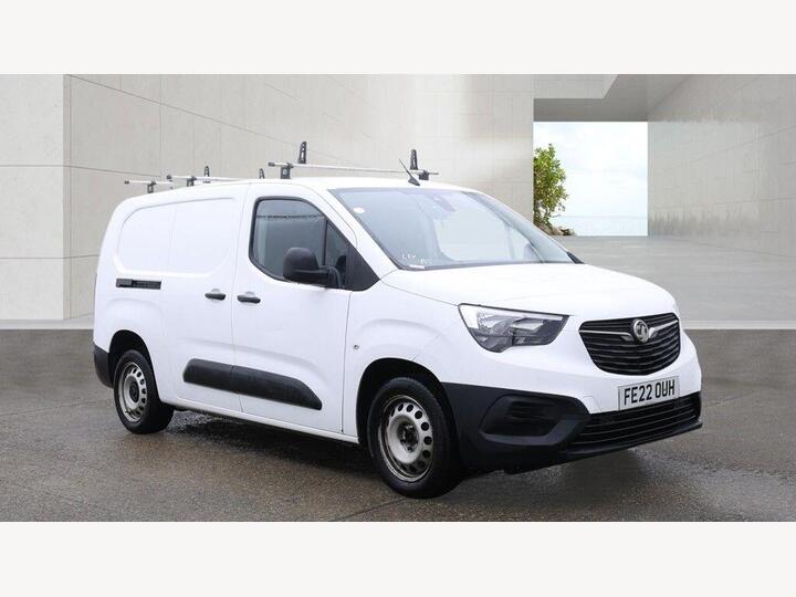 Vauxhall COMBO 1.5 Turbo D 2300 Dynamic Crew Van L2 Euro 6 4dr