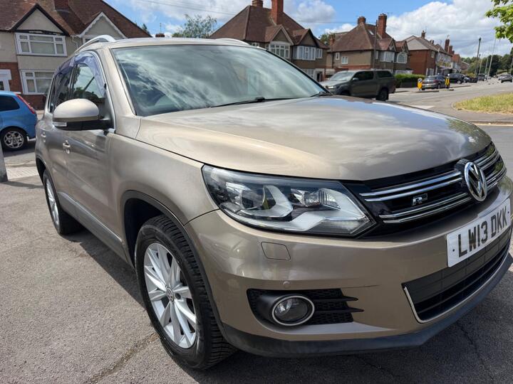 Volkswagen Tiguan 1.4 TSI BlueMotion Tech Moda DSG 2WD Euro 5 (s/s) 5dr