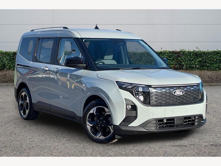 Ford E-Tourneo Courier 43kWh Titanium Auto 5dr