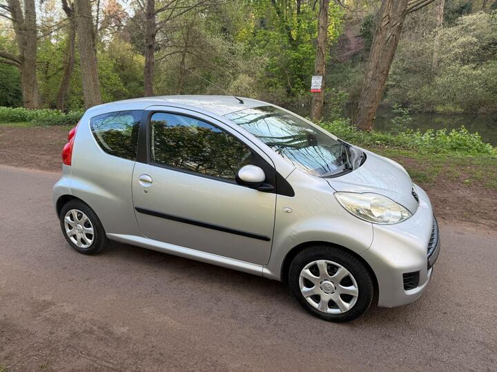 Peugeot 107 1.0 12V Urban Euro 4 3dr