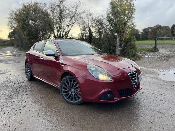 Alfa Romeo GIULIETTA 2.0 JTDM-2 Veloce TCT Euro 5 (s/s) 5dr