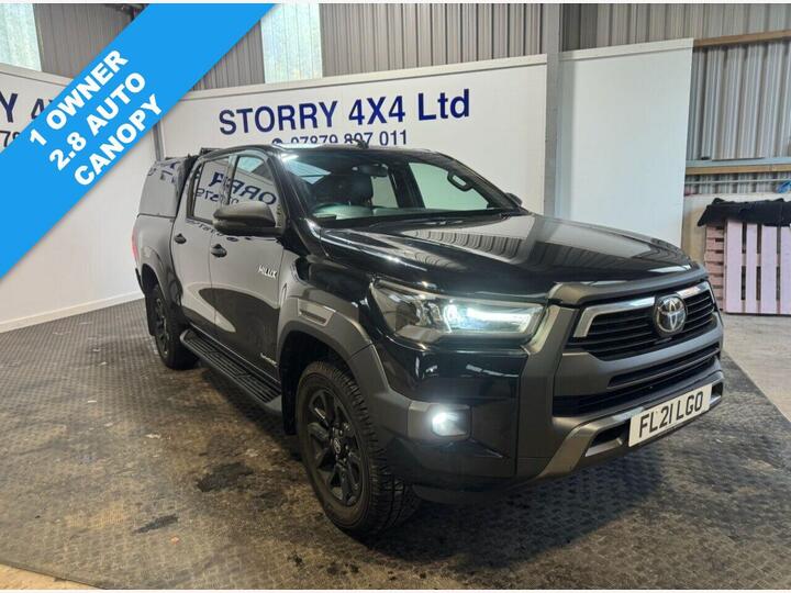 Toyota HI-LUX 2.8 D-4D Invincible X Auto 4WD Euro 6 (s/s) 4dr