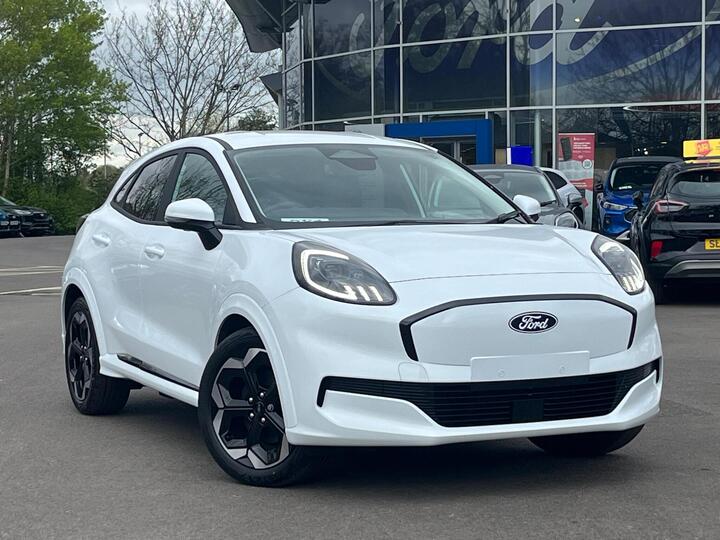 Ford PUMA Standard Range 46.8kWh Premium Auto 5dr