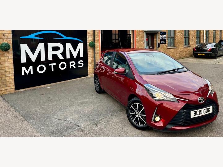 Toyota YARIS 1.5 VVT-i Icon Tech CVT Euro 6 5dr