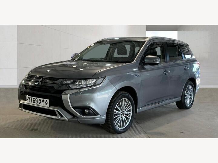 Mitsubishi Outlander 2.4h TwinMotor 13.8kWh Design CVT 4WD Euro 6 (s/s) 5dr