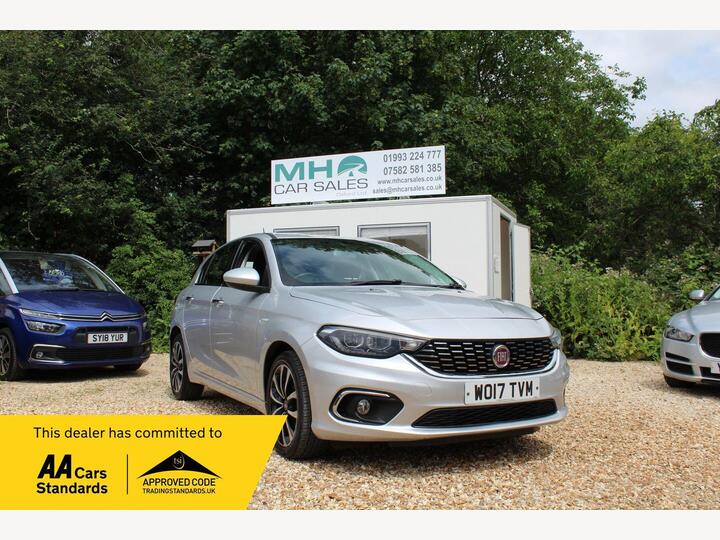 Fiat Tipo 1.4 MPI Lounge Euro 6 5dr