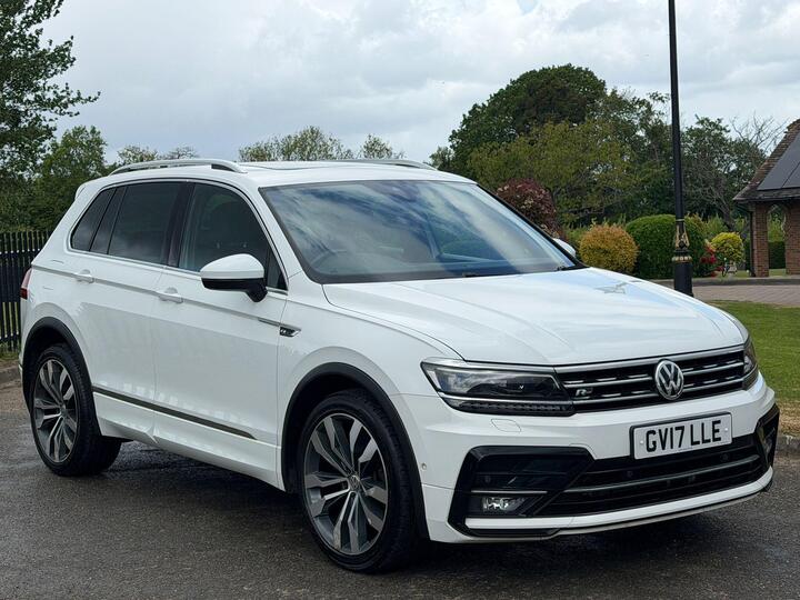 Volkswagen Tiguan 2.0 TSI BlueMotion Tech R-Line DSG 4Motion Euro 6 (s/s) 5dr Volkswagen Tiguan 2.0 TSI BlueMotion Tech R-Line DSG 4Motion Euro 6 (s/s) 5dr