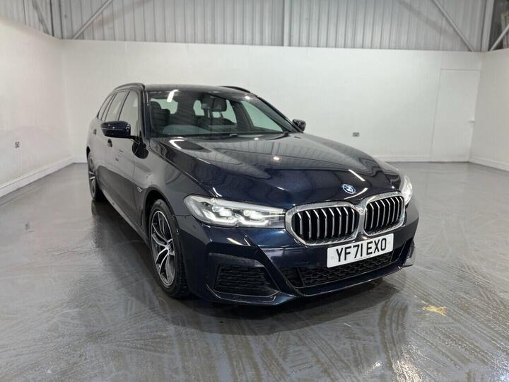 BMW 5 SERIES 2.0 530e 12kWh M Sport Touring Steptronic Euro 6 (s/s) 5dr BMW 5 SERIES 2.0 530e 12kWh M Sport Touring Steptronic Euro 6 (s/s) 5dr